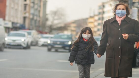 Les enfants des familles modestes sont les plus vulnérables à la pollution