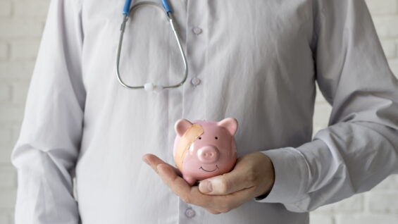 Une nouvelle hausse des prix de certaines consultations spécialisées est attendue en juillet
